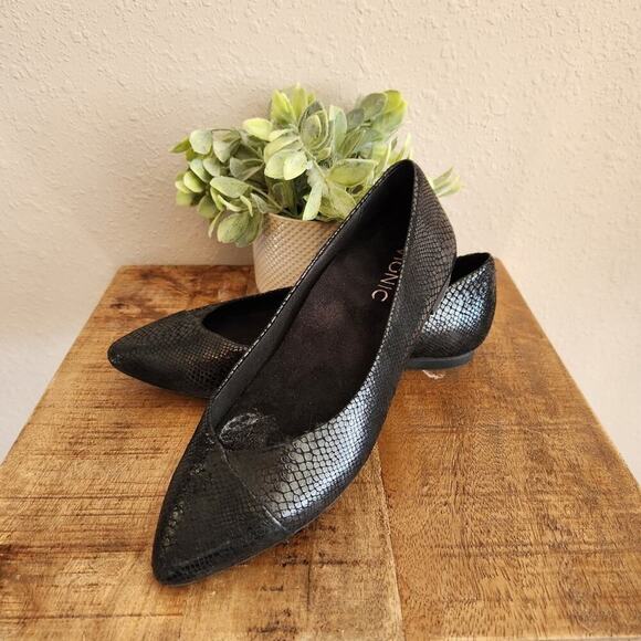 Vionic Black‎ Snakeskin Cabello Ballet Flats Size 6 - Picture 1 of 12